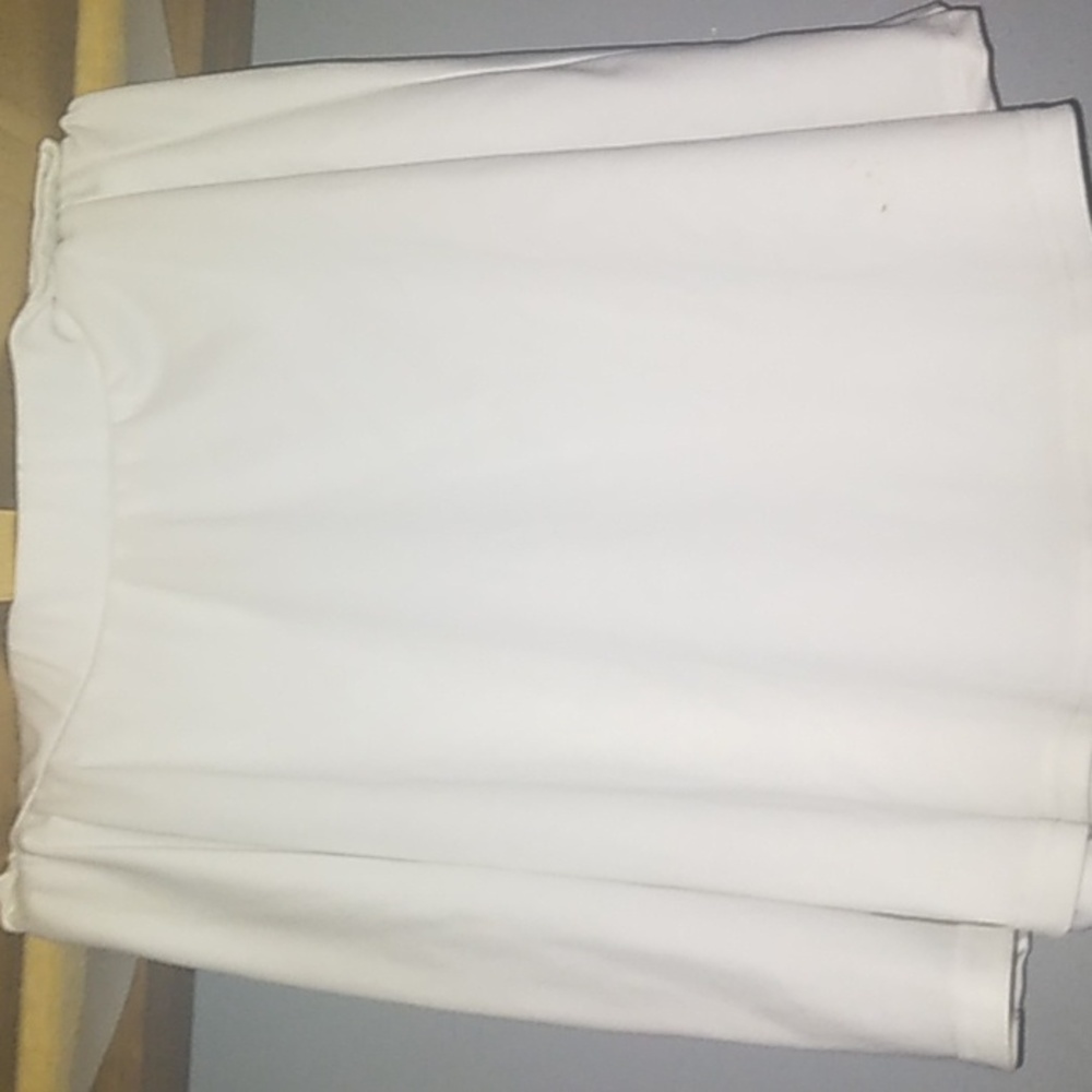 Shien, Large, White